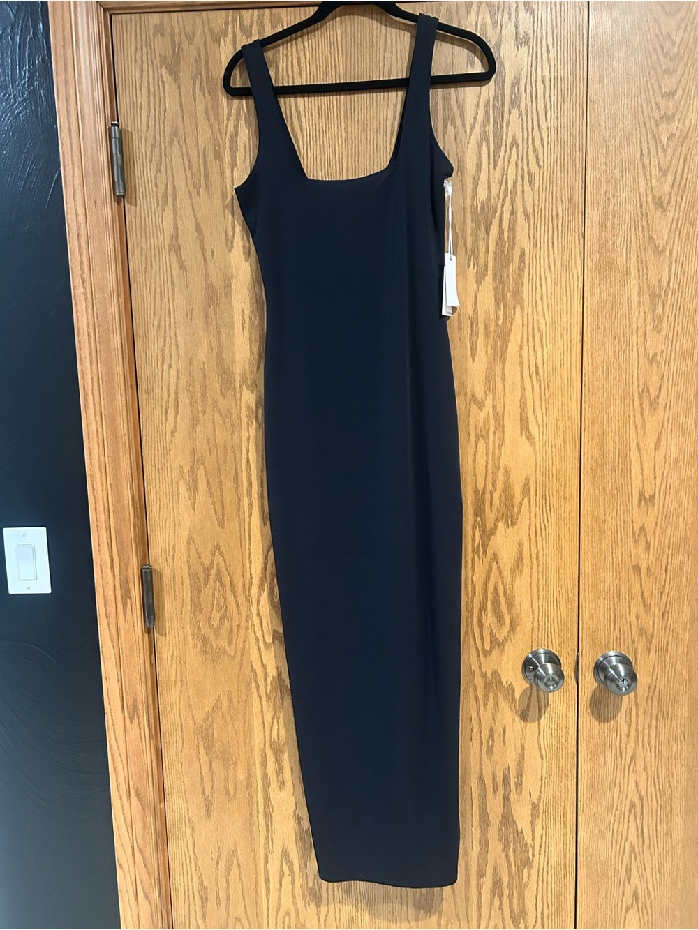 Good American Black Scoop Neck Maxi Dress